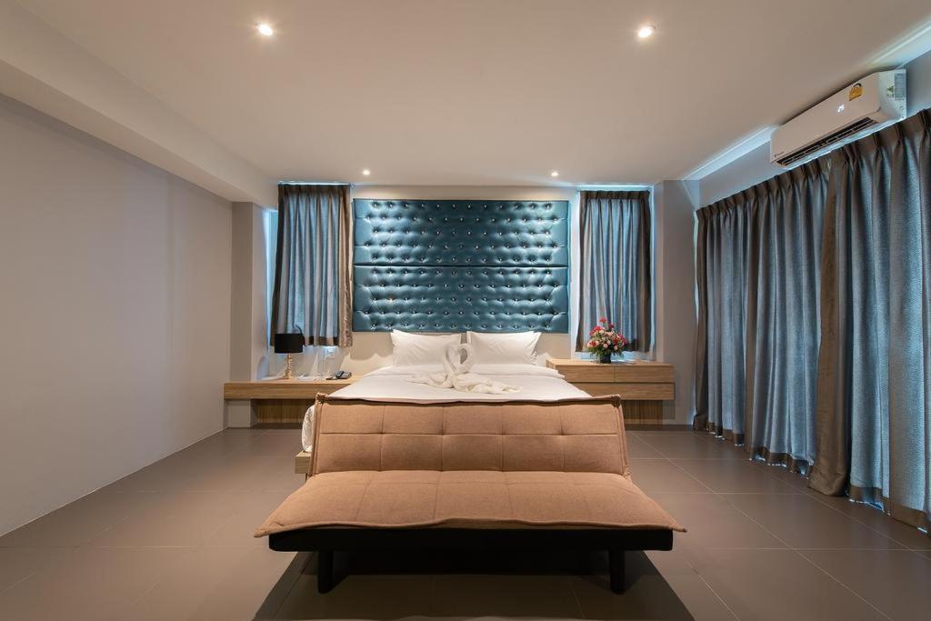 Yamin Seaview Hotel Phuket Esterno foto
