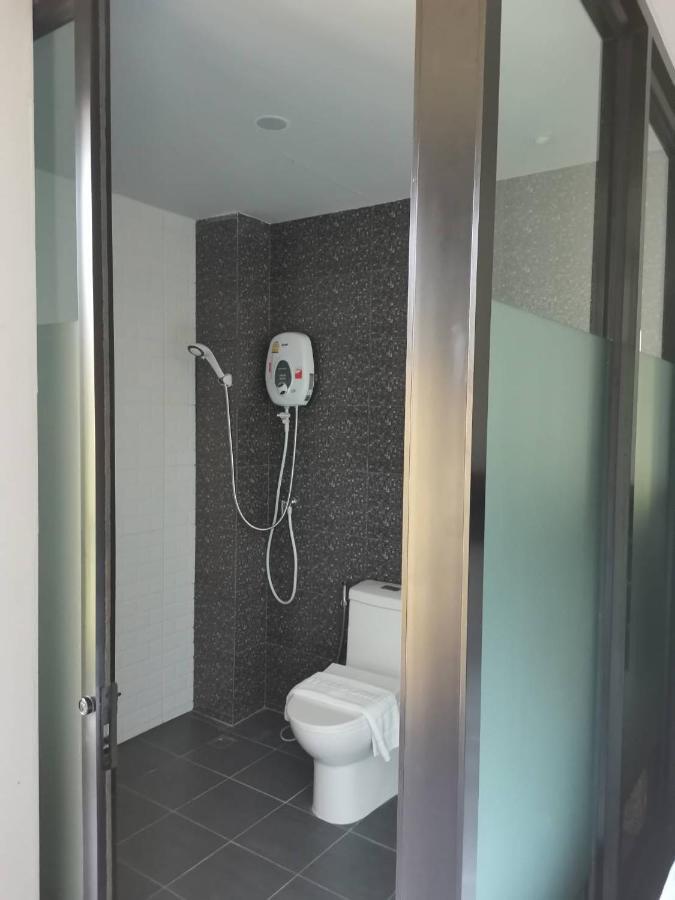 Yamin Seaview Hotel Phuket Esterno foto