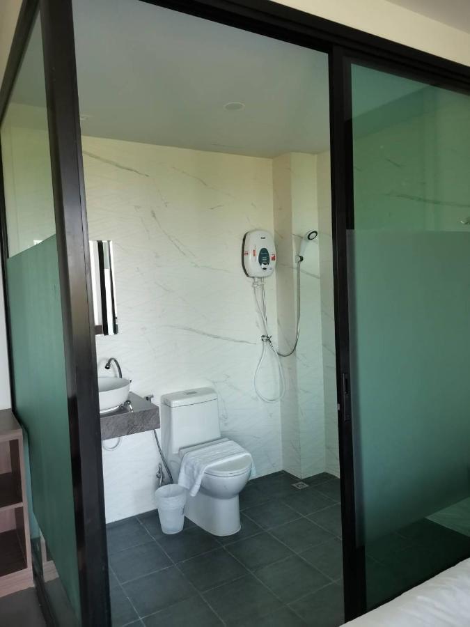 Yamin Seaview Hotel Phuket Esterno foto